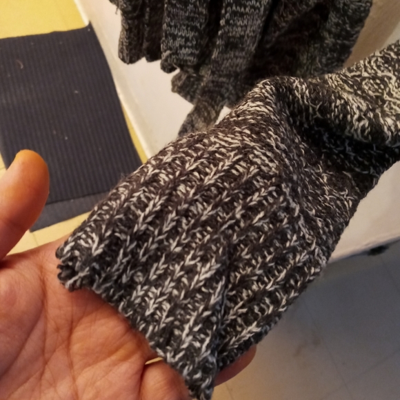 NWT Grey Cardigan - Picture 8 of 12